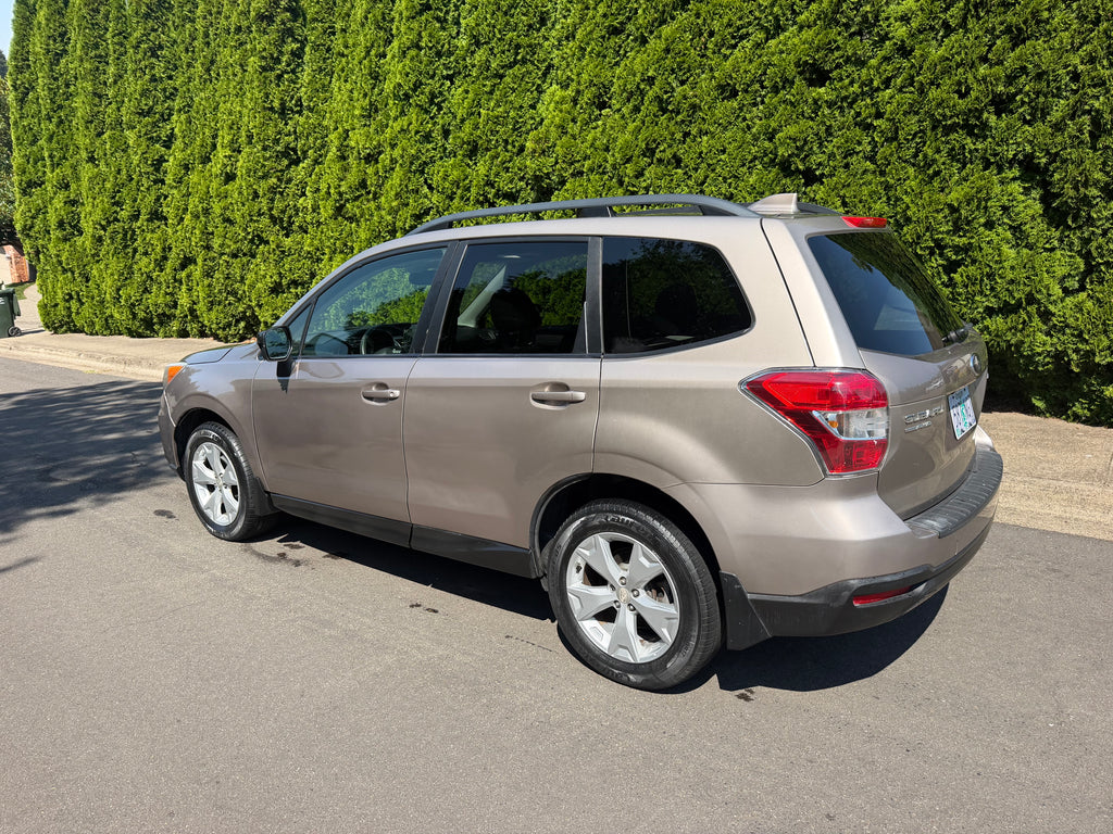 2016 Subaru forester premium 51,000 miles