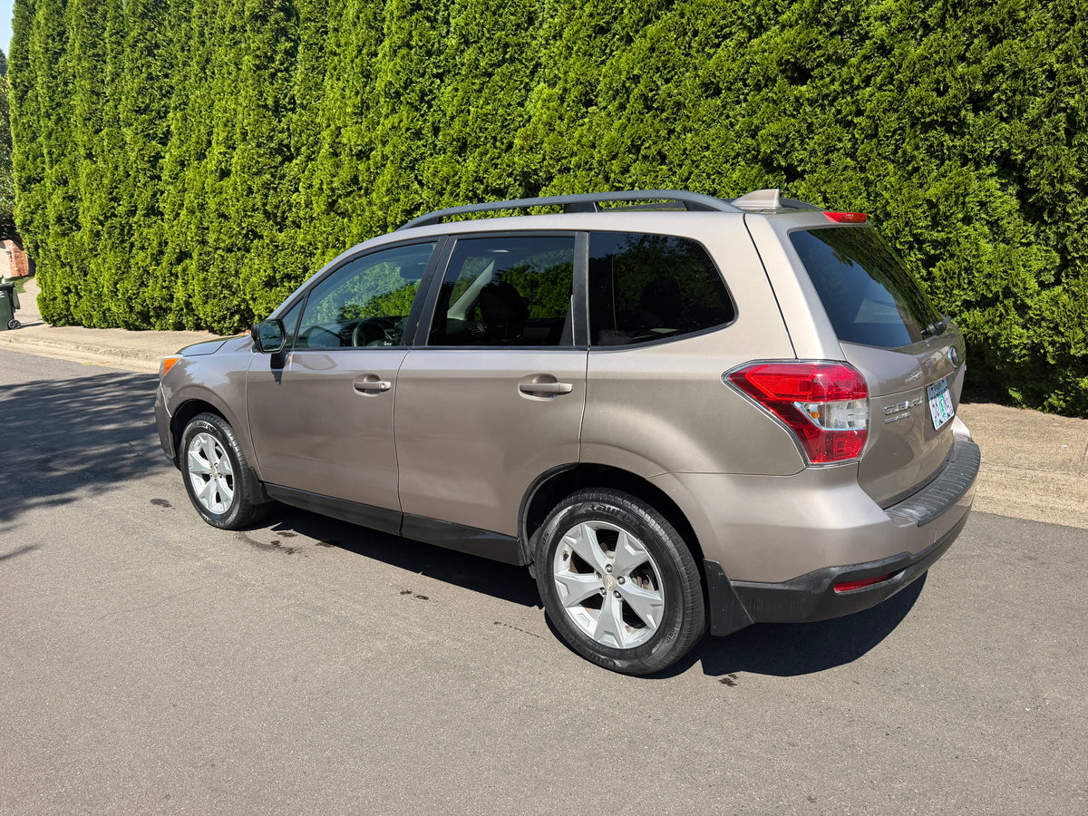 2016 Subaru forester premium 51,000 miles