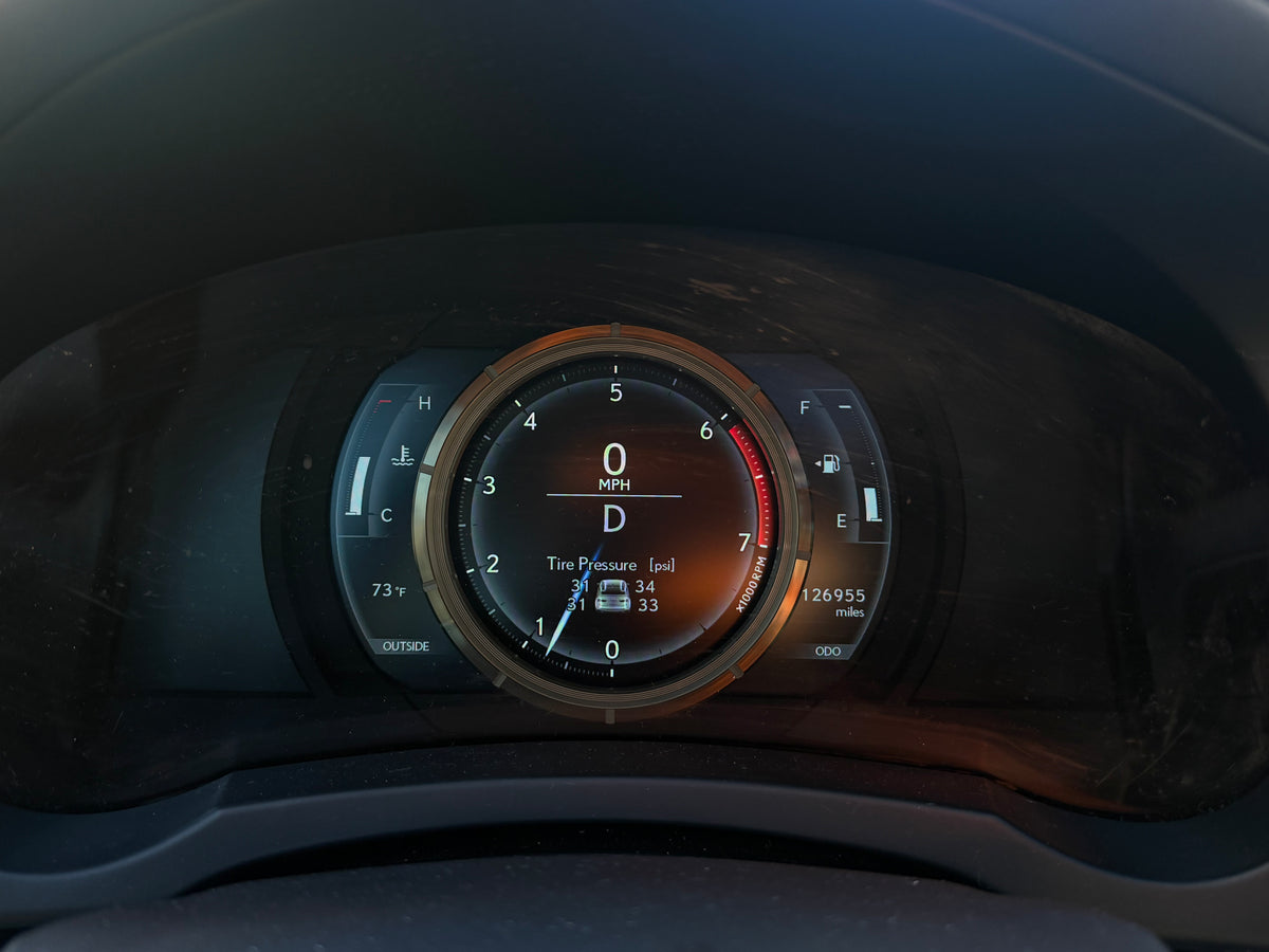 2016 Lexus is200t F sport