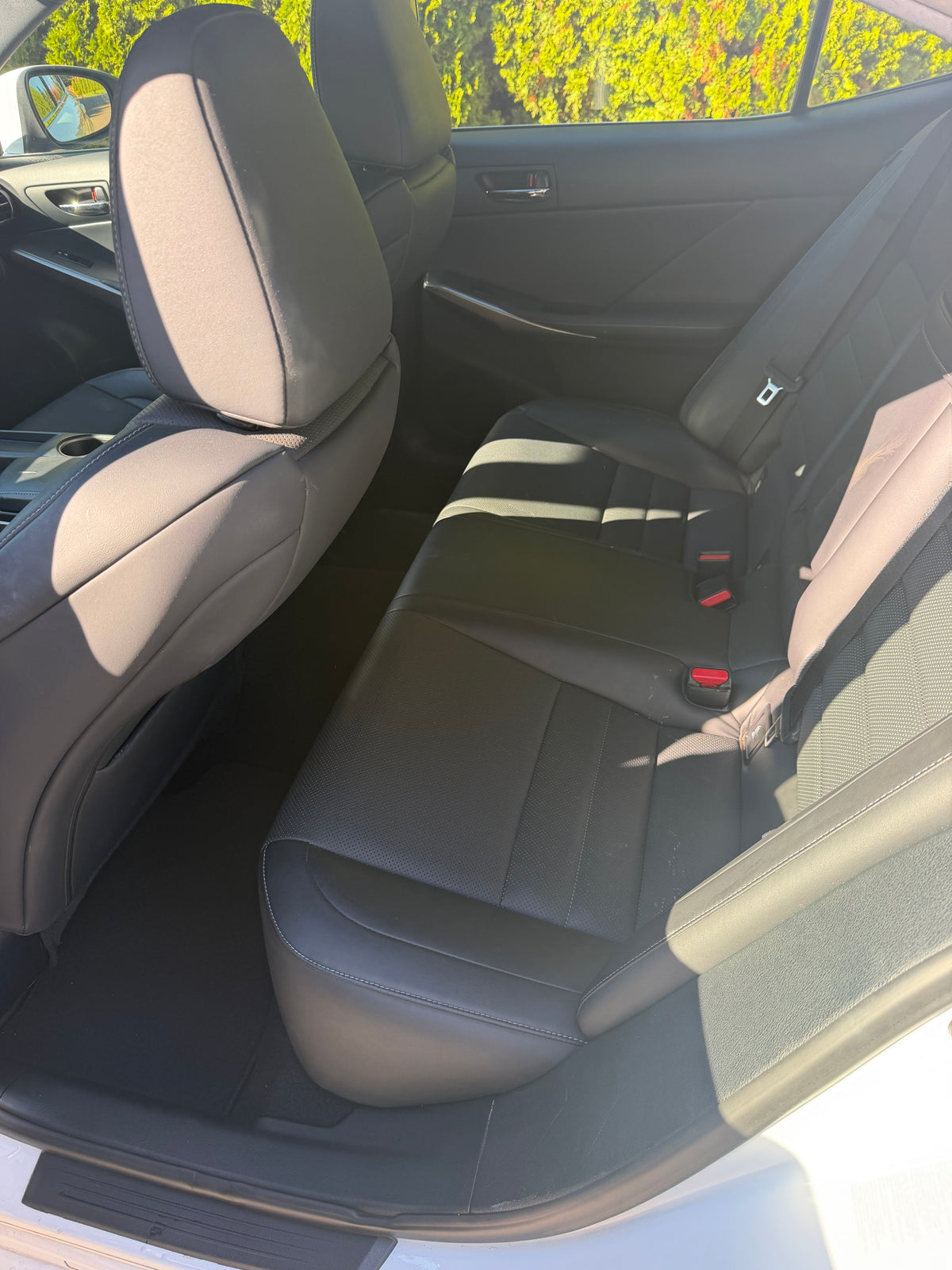 2016 Lexus is200t F sport