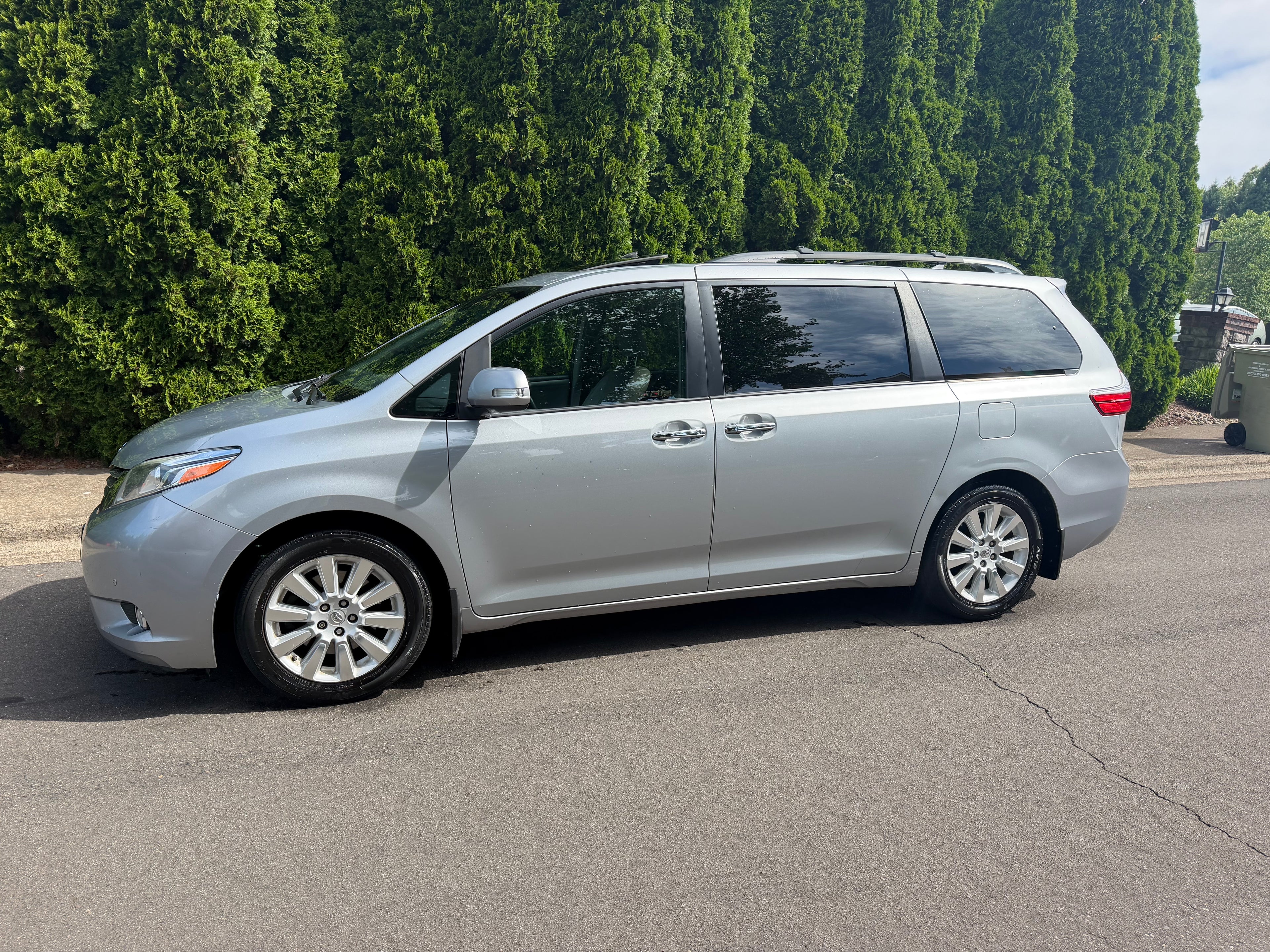 2015 Toyota Sienna limited Premium AWD