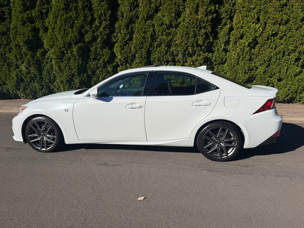 2016 Lexus is200t F sport