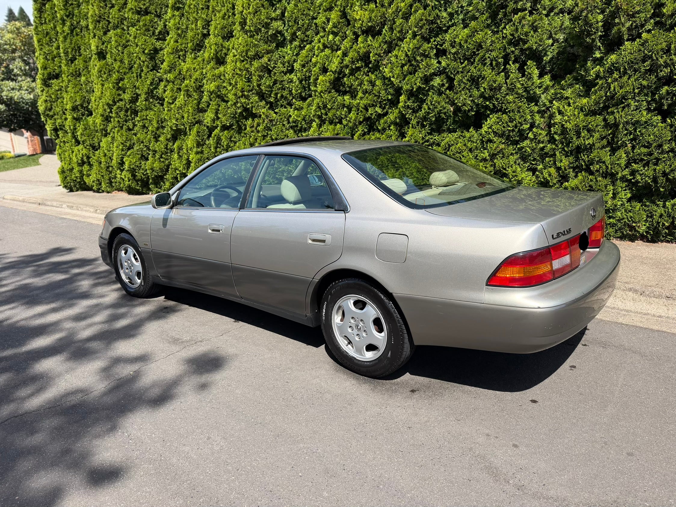 1999 Lexus Es300 Coach edition