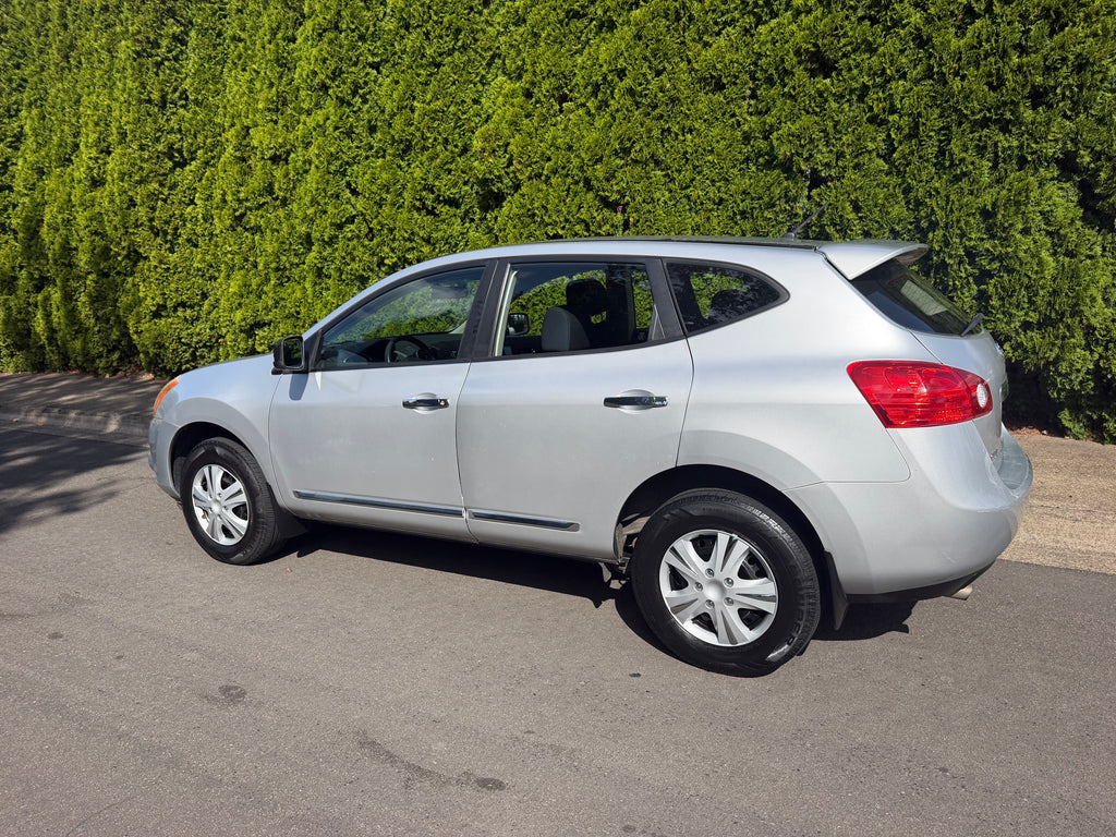 2012 Nissan rogue S
